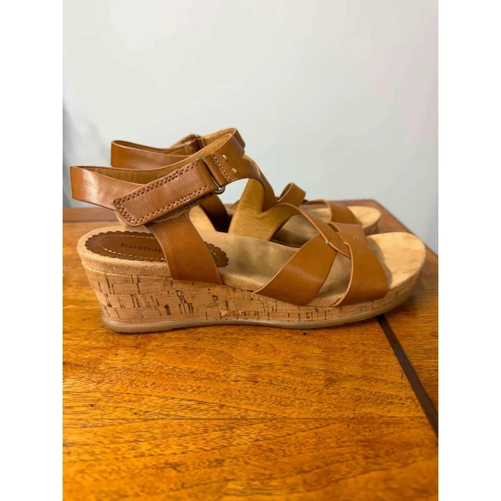 Baretraps Women's 9M Freesia Cognac Brown Strappy Cork Wedge Sandals BTS20-10705
